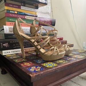 Jewel Badgley Mischka Gold Glitter Heeled Sandals